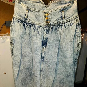 Willow Bay Knee Length Skirt